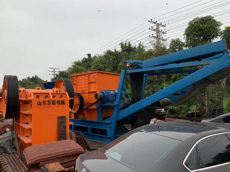 轮式移动草莓视频在线免费站